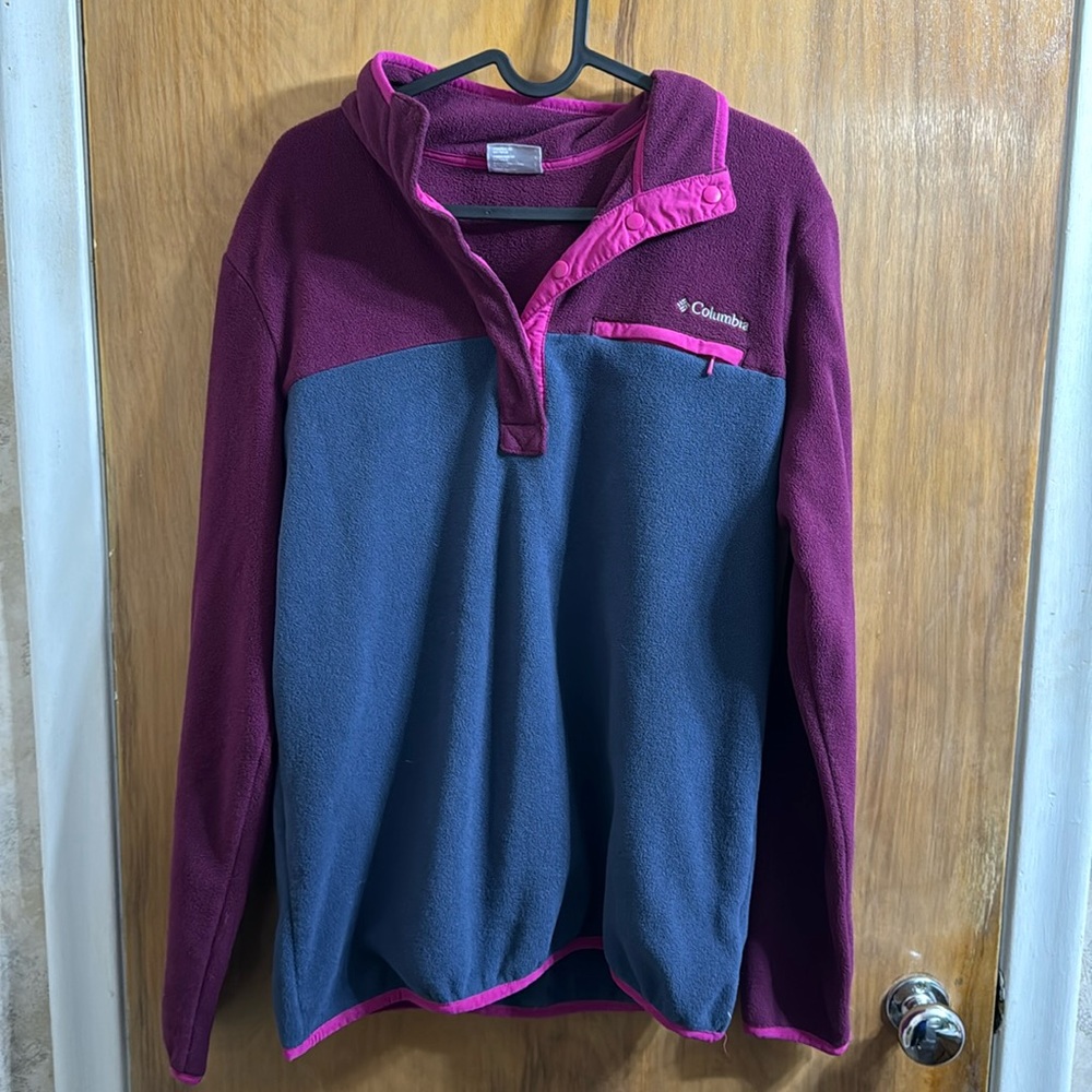 Women’s Columbia Purple fleece Pullover - large